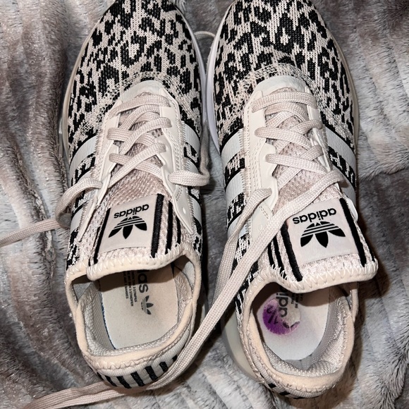 Adidas originals women’s swift run x sneaker women’s size 6 1/2 - Picture 6 of 9